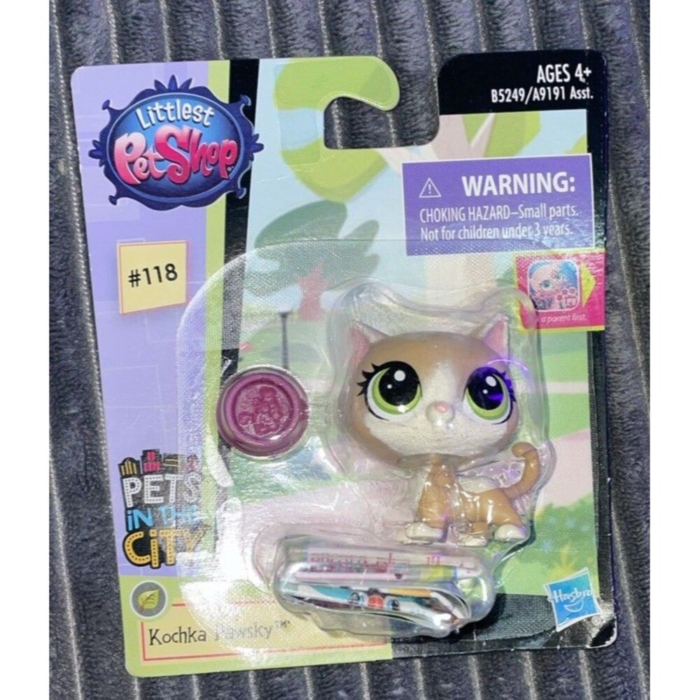 Littlest Pet Shop LPS Pets in The City Kochka Pawsky #118 Figure